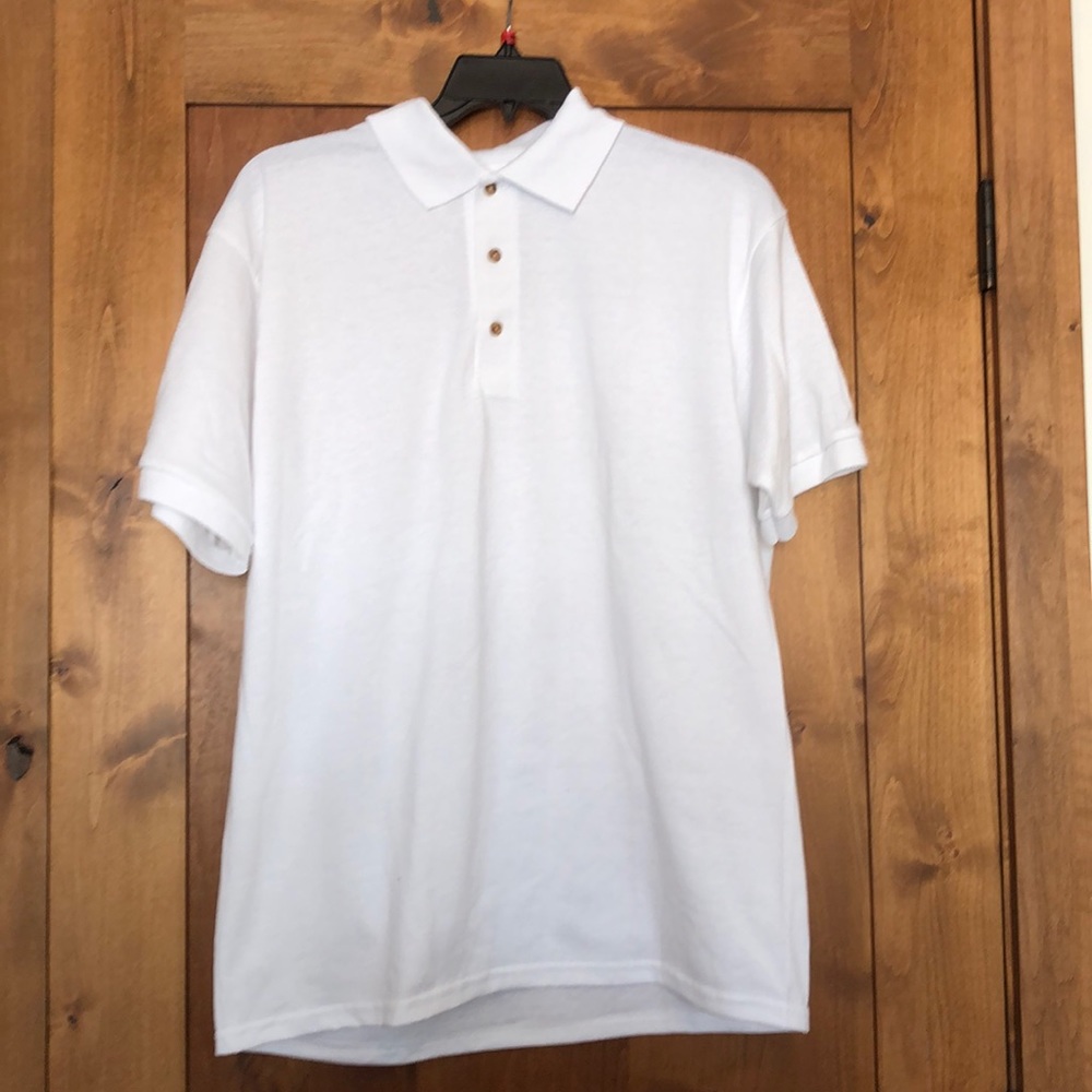 ✨3/$30✨Gildan white polo